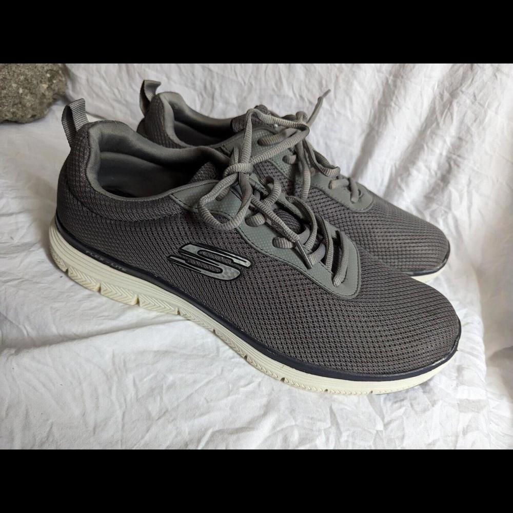 Skechers Men's Flex-Lite Memory foam Athletic Shoes Sizes 12 Gray